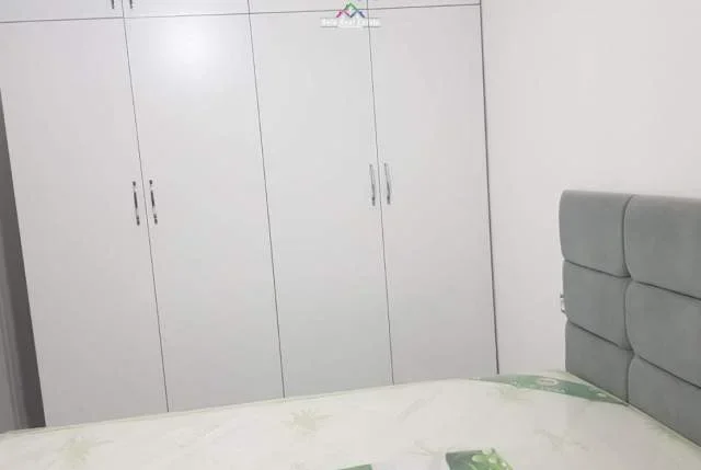 Tirane, jepet me qera apartament 1+1 Kati 2, 60 m² 700  (komuna e parisit)