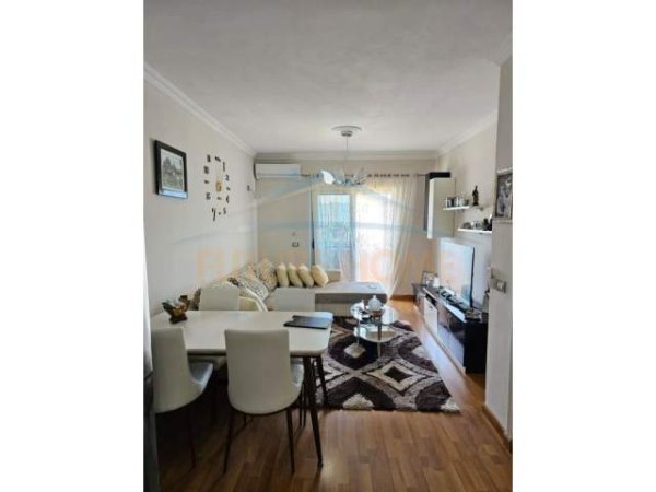 Tirane, shitet apartament Kati 6, 63 m² 70.000 Euro (Rruga Besim Alla)
