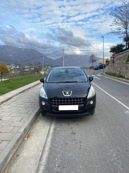 Tirane, shitet makine Peugeot 3008 Viti 2010, 4.500 Euro