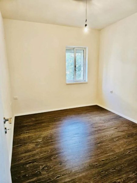 Tirane, shes apartament 1+1 45 m² 77.000 Euro (Prokuroria e Tiranes, rruga Mine Peza)