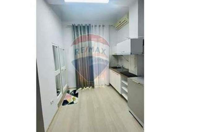 Tirane, jepet me qera garsonier 1+1 Kati 2, 50 m² 450 Euro (Rr.margarita tutulani)