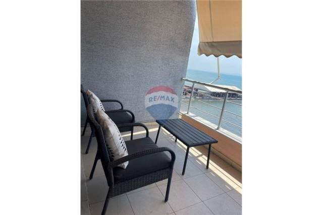 Durres, jepet me qera apartament 1+1+BLK Kati 4, 65 m² 400 Euro (Hotel Edart Durres)