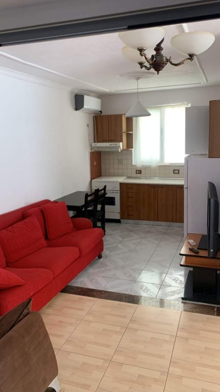 Tirane, jepet me qera apartament 1+1+BLK Kati 1, 65 m² 330 Euro (Niko Avrami)