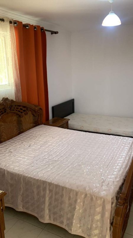 Tirane, jepet me qera apartament 1+1+BLK Kati 1, 65 m² 330 Euro (Niko Avrami)