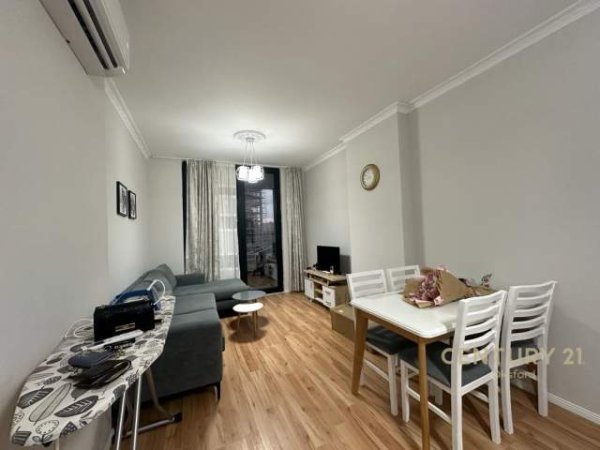 Tirane, jepet me qera apartament 1+1+BLK Kati 3, 55 m² 450 Euro (Ish Fusha e Aviacionit)