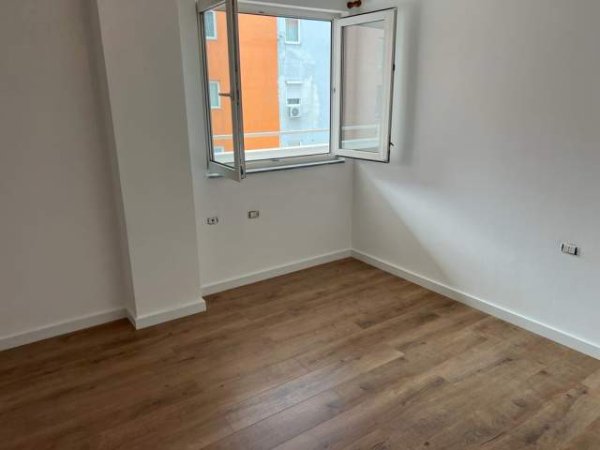 Tirane, jepet me qera apartament 2+1+BLK Kati 4, 100 m² 45.000 Leke (Jordan Misja)