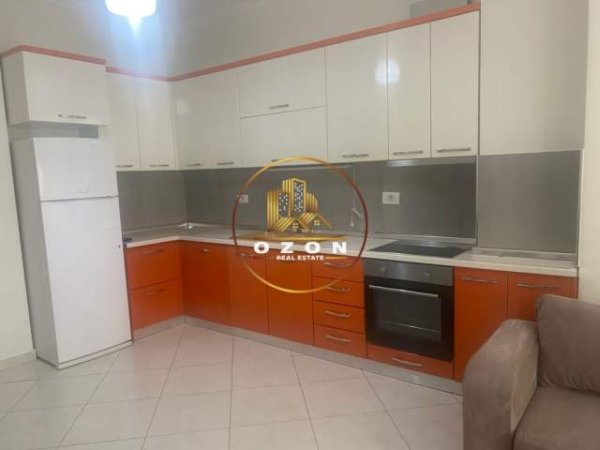Tirane, jepet me qera apartament 2+1+A+BLK Kati 2, 115 m² 500 Euro (KOPSHTI BOTANIK)