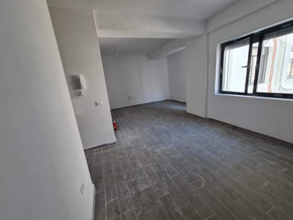 Tirane, shes apartament 2+1 Kati 2, 145.000 Euro