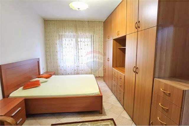 Tirane, jepet me qera apartament 1+1 Kati 2, 70 m² 500 Euro (Lulishtja Komuna)