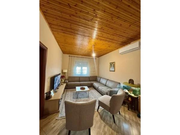 Tirane, shitet apartament 3+1 Kati 6, 125 m² 187.000 € 