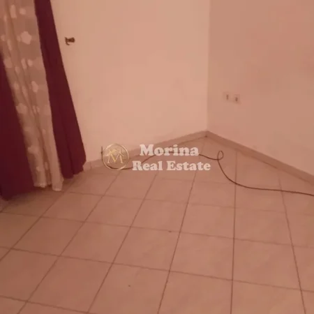 Tirane, jepet me qera apartament 2+1 Kati 3, 80 m² 420 € (Yzberisht)
