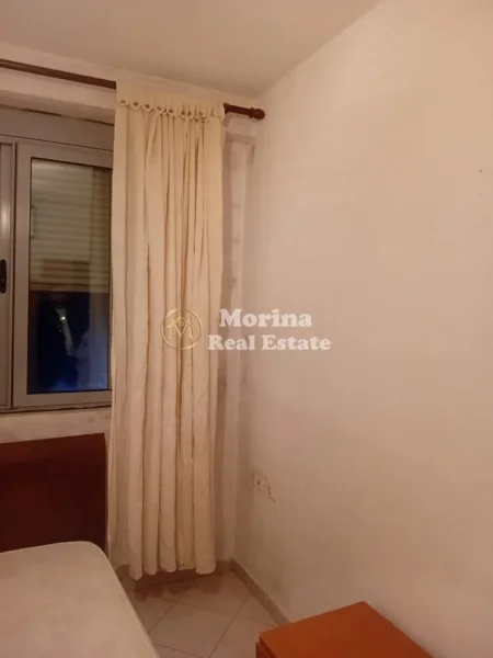 Tirane, jepet me qera apartament 2+1 Kati 3, 80 m² 420 € (Yzberisht)