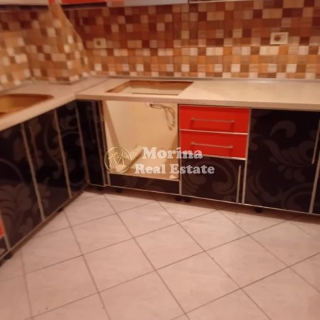 Tirane, jepet me qera apartament 2+1 Kati 3, 80 m² 420 € (Yzberisht)