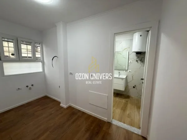 Tirane, shitet apartament 1+1+Ballkon Kati 1, 57 m² 137.000 € (Ali Demi)