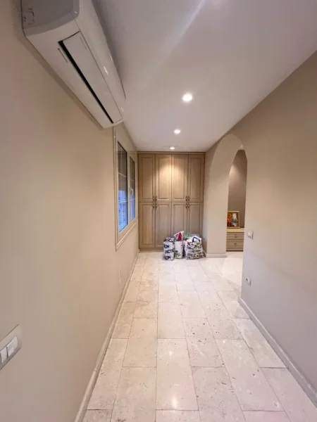 Tirane, jepet me qera apartament 1+1+Ballkon Kati 5, 72 m² 800 € 