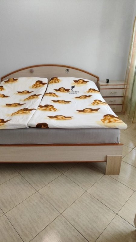 Tirane, jepet me qera apartament 1+1 Kati 7, 56 m² 450 € (PAZARI I RI)