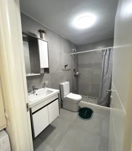 Tirane, jepet me qera apartament 1+1 Kati 1, 60 m² 400 € (SELITE)