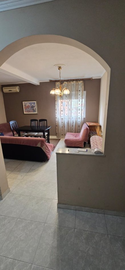 Tirane, shitet apartament 3+1 , 75 m² 177.000 € 
