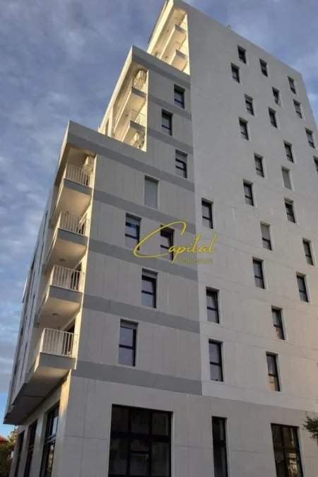 Tirane, shitet apartament 2+1 Kati 3, 120 m² 240.000 € (XHAMLLIKU)