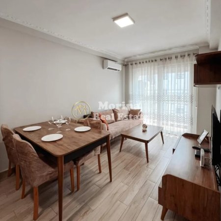 Tirane, jepet me qera apartament 1+1 Kati 4, 60 m² 500 € (Rruga 5 Maji)