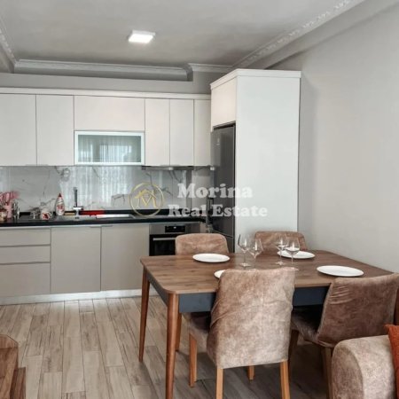 Tirane, jepet me qera apartament 1+1 Kati 4, 60 m² 500 € (Rruga 5 Maji)