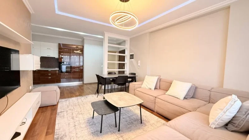 Tirane, jepet me qera apartament 2+1 Kati 7, 111 m² 650 € (Astir)