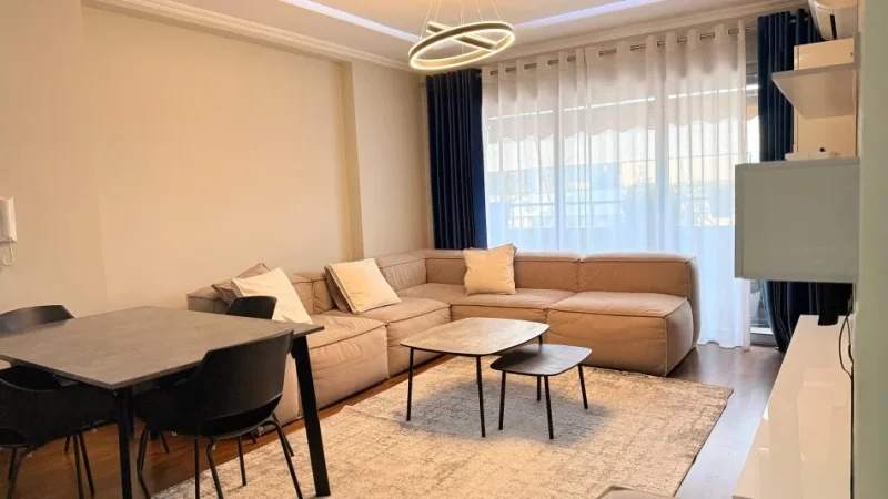 Tirane, jepet me qera apartament 2+1 Kati 7, 111 m² 650 € (Astir)