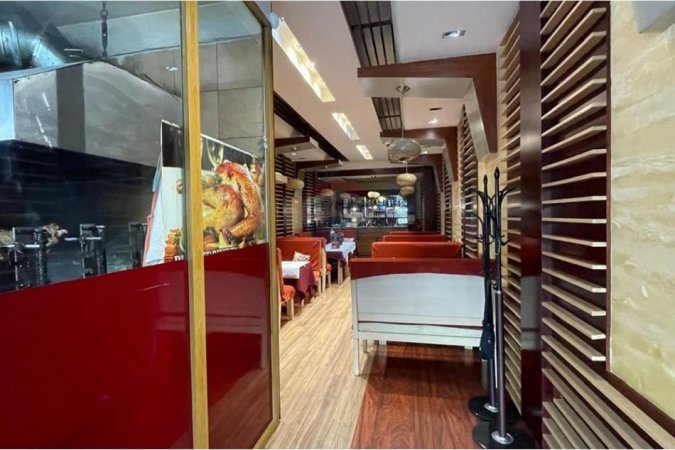 Vlore, shitet ambjent biznesi Kati 0, 95 m² 190.000 € (Rruga Demokracia, Vlorë)