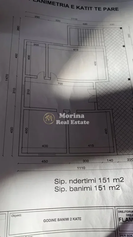 Durres, shitet Vile 3+1 Kati 0, 302 m² 150.000 € (Durres)