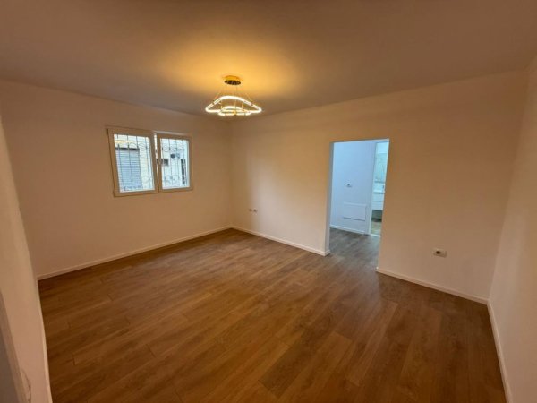 Tirane, shitet apartament 1+1 Kati 1, 57 m² 137.000 €