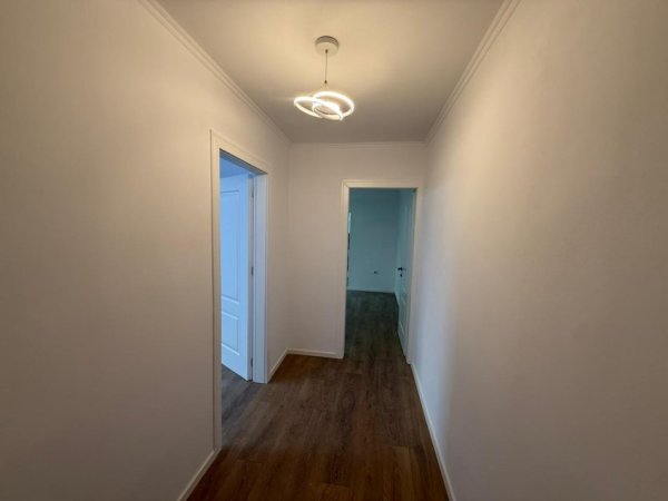 Tirane, shitet apartament 1+1 Kati 1, 57 m² 137.000 €
