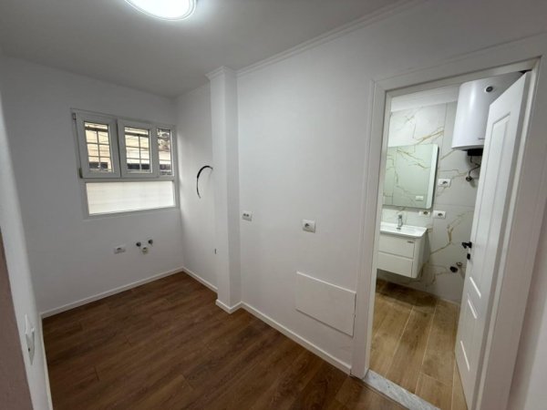 Tirane, shitet apartament 1+1 Kati 1, 57 m² 137.000 €