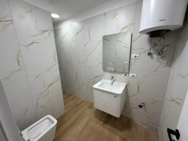 Tirane, shitet apartament 1+1 Kati 1, 57 m² 137.000 €