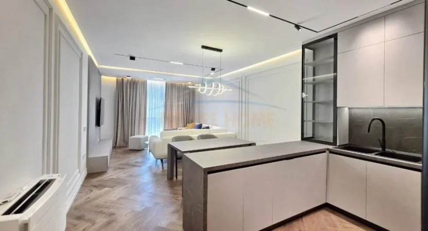 Tirane, jepet me qera apartament 3+1 Kati 9, 152 m² 2.200 € (Mine Peza)