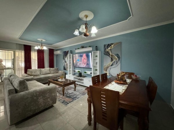 Tirane, shitet apartament 2+1 , 129 m² 257.000 € 