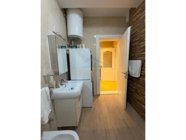 Tirane, shitet apartament 2+1 Kati 4, 116 m² 425.000 € 
