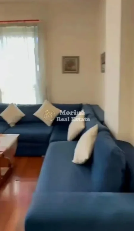 Tirane, jepet me qera apartament 1+1 Kati 7, 60 m² 700 € (Pazari i Ri)