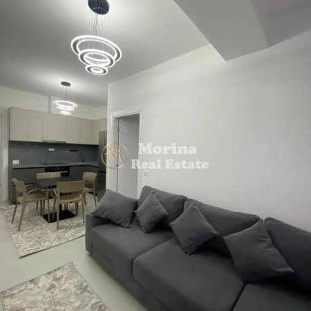 Tirane, jepet me qera apartament 1+1 Kati 10, 55 m² 550 € (Kompleksi Arlis, Farmacia 10)