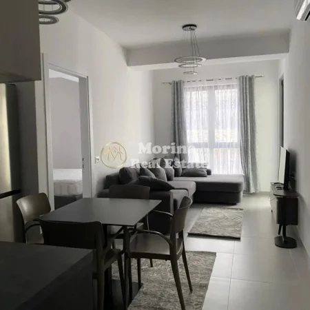 Tirane, jepet me qera apartament 1+1 Kati 10, 55 m² 550 € (Kompleksi Arlis, Farmacia 10)