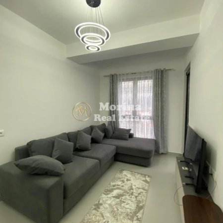 Tirane, jepet me qera apartament 1+1 Kati 10, 55 m² 550 € (Kompleksi Arlis, Farmacia 10)