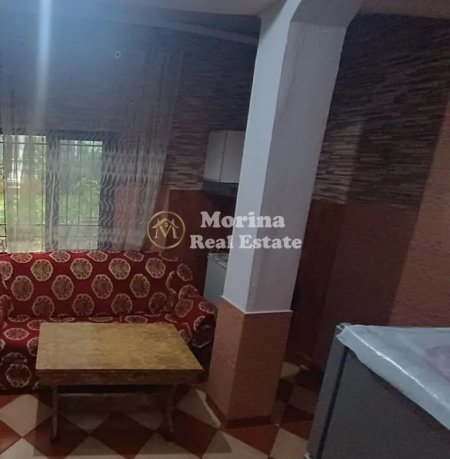 Tirane, jepet me qera shtepi 1+1 Kati 1, 70 m² 250 € (Rruga Siri Kodra)