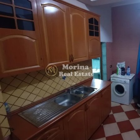 Tirane, jepet me qera shtepi 1+1 Kati 1, 70 m² 250 € (Rruga Siri Kodra)