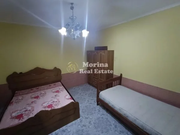 Tirane, jepet me qera shtepi 1+1 Kati 1, 70 m² 250 € (Rruga Siri Kodra)