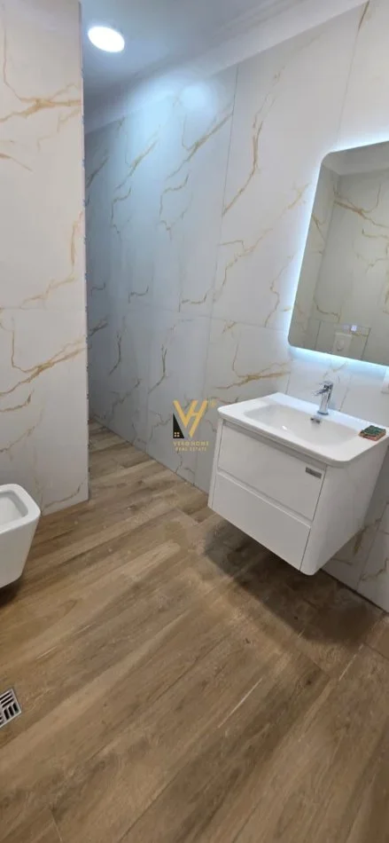 Tirane, shitet apartament 1+1+Ballkon Kati 1, 57 m² 137.000 € (ALI DEMI)