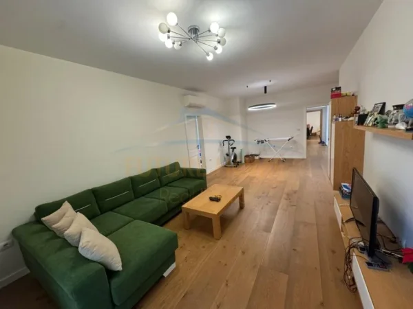 Tirane, shitet apartament 2+1 Kati 2, 114 m² 253.000 € 