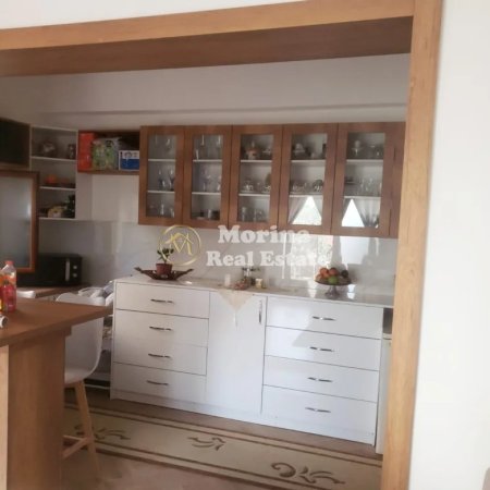 Durres, shitet Vile 4+1 Kati 1, 800 m² 800.000 € (Durres)