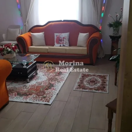 Durres, shitet Vile 4+1 Kati 1, 800 m² 800.000 € (Durres)