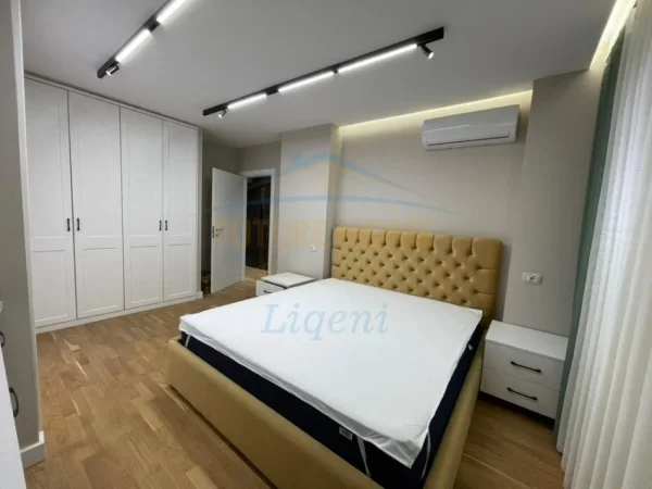 Tirane, jepet me qera apartament 1+1+Aneks+Ballkon Kati 2, 65 m² 900 € (Kopshti Zoologjik)