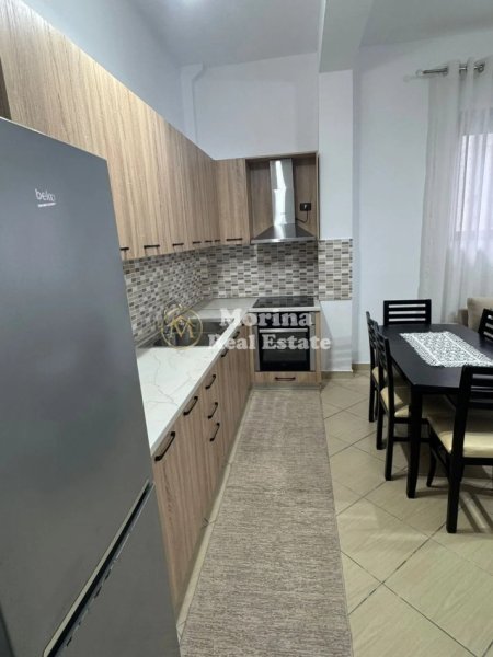 Tirane, jepet me qera apartament 2+1 Kati 1, 110 m² 500 € (Sauk)