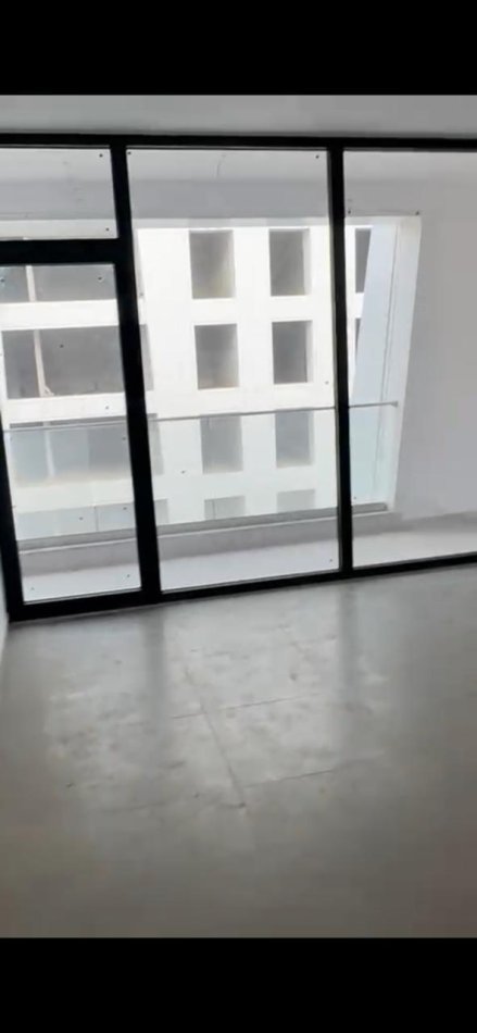 Tirane, shitet apartament 2+1+Ballkon Kati 6, 108 m² 200.000 € (PORCELAN)